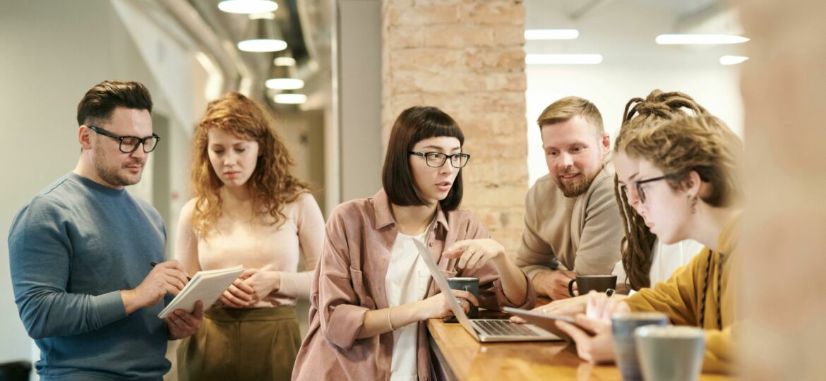 pexels-fauxels-3182826 (Demo)